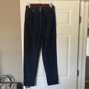 bdg corduroy high rise mom jeans size 27